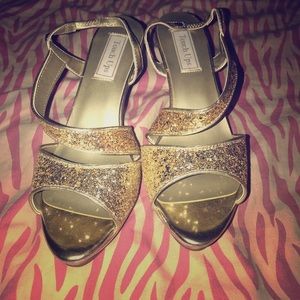 Touch Ups brand Sparkly gold kitten heels size 10